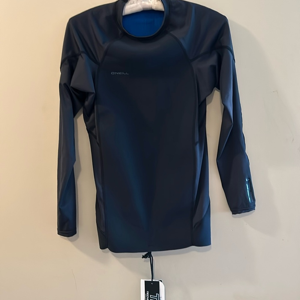 NWT, O’Neill, hyperfreak 1 mm neoprene/skin long sleeve top, S